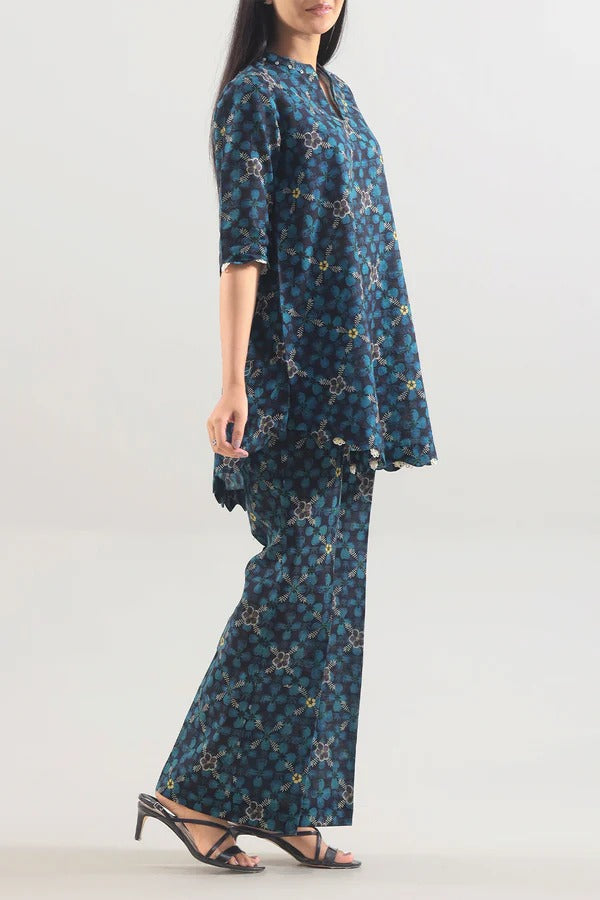 Saya Premium Khaddar 2-Piece Suit – Blue Mosaic Floral Printed Cotton Khaddar Shirt & Trouser